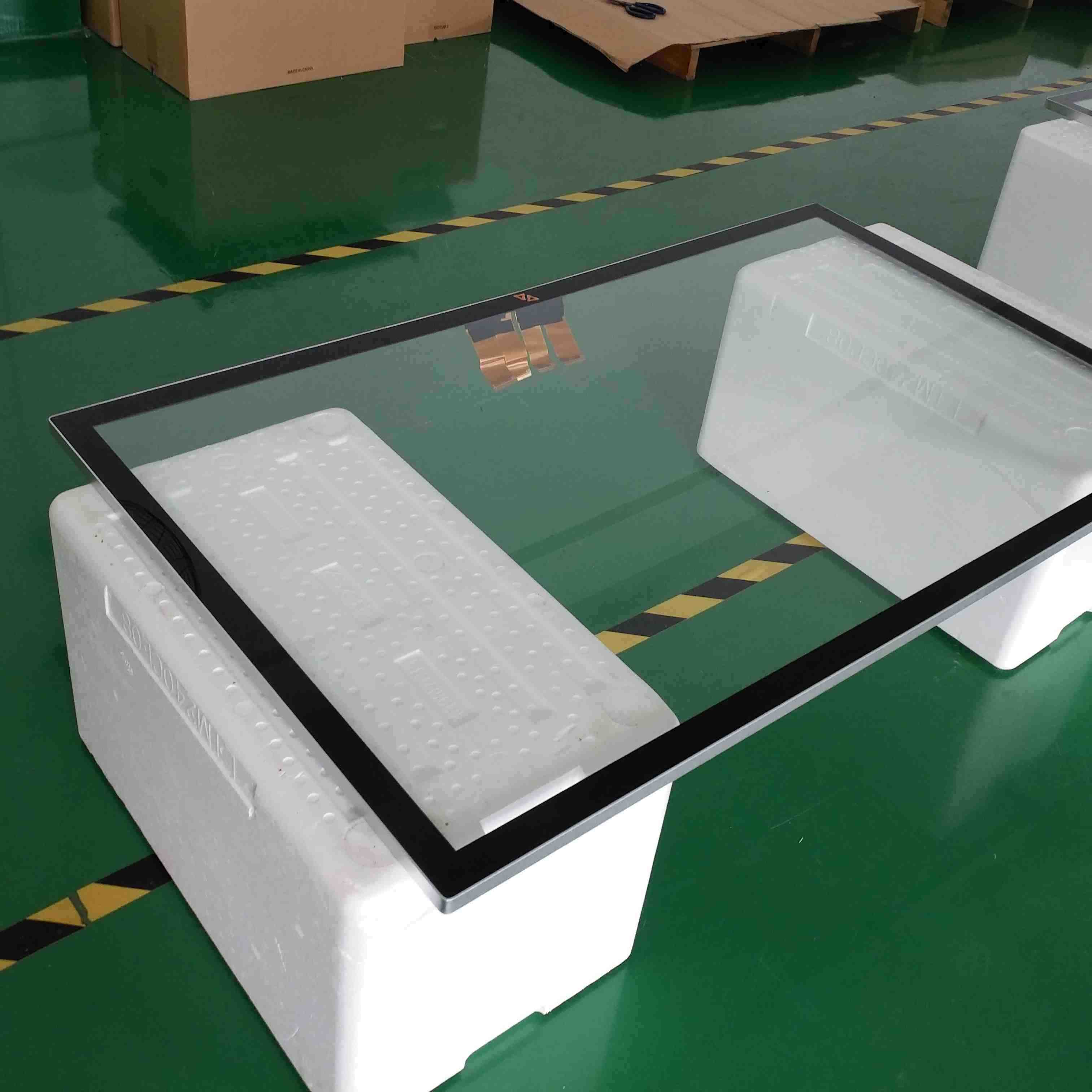 Kaca benteng dengan saiz dan reka bentuk yang disesuaikan untuk LCD